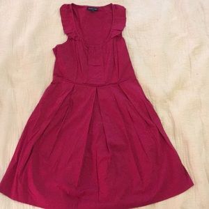Ruffle collared dress with pockets
